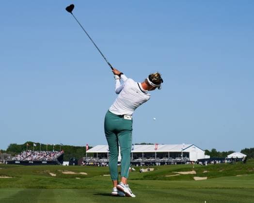 May 31, 2025, Madison, Wisconsin, USA: NELLY KORDA of the United States tees off the 18th hole during the third round of the 2025 LPGA, Golf Damen U.S. Womens Open at Erin Hills Golf Course in Erin, Wis. Madison USA - ZUMAb262 20250531_znp_b262_017 Copyright: xJeffxM.xBrownx