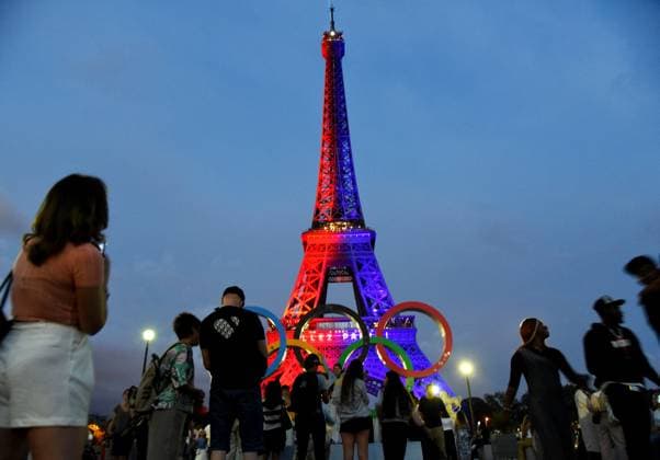 RECORD DATE NOT STATED Eiffel Tower in the colors of Paris Saint-Germain - Paris illumination of the Eiffel Tower in the colors of Paris Saint-Germain PSG winning of the UEFA Champions League final football match over Inter Milan in Munich, in Paris, France on May 31, 2025 Photo by Alain Apaydin ABACAPRESS.COM Paris France  Copyright: xApaydinxAlain ABACAx