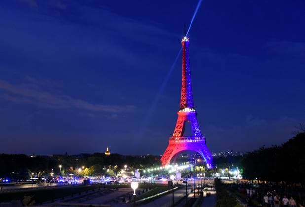 RECORD DATE NOT STATED Eiffel Tower in the colors of Paris Saint-Germain - Paris illumination of the Eiffel Tower in the colors of Paris Saint-Germain PSG winning of the UEFA Champions League final football match over Inter Milan in Munich, in Paris, France on May 31, 2025 Photo by Alain Apaydin ABACAPRESS.COM Paris France  Copyright: xApaydinxAlain ABACAx
