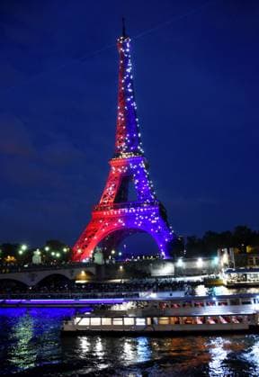 RECORD DATE NOT STATED Eiffel Tower in the colors of Paris Saint-Germain - Paris illumination of the Eiffel Tower in the colors of Paris Saint-Germain PSG winning of the UEFA Champions League final football match over Inter Milan in Munich, in Paris, France on May 31, 2025 Photo by Alain Apaydin ABACAPRESS.COM Paris France  Copyright: xApaydinxAlain ABACAx