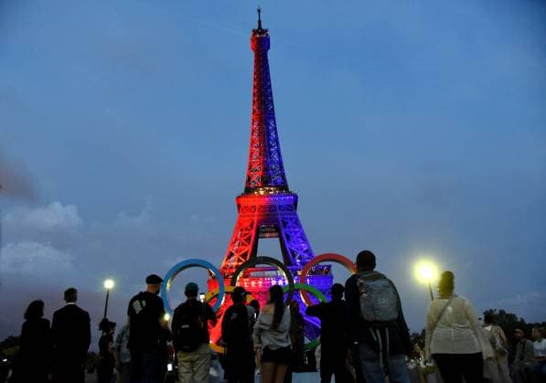 RECORD DATE NOT STATED Eiffel Tower in the colors of Paris Saint-Germain - Paris illumination of the Eiffel Tower in the colors of Paris Saint-Germain PSG winning of the UEFA Champions League final football match over Inter Milan in Munich, in Paris, France on May 31, 2025 Photo by Alain Apaydin ABACAPRESS.COM Paris France  Copyright: xApaydinxAlain ABACAx