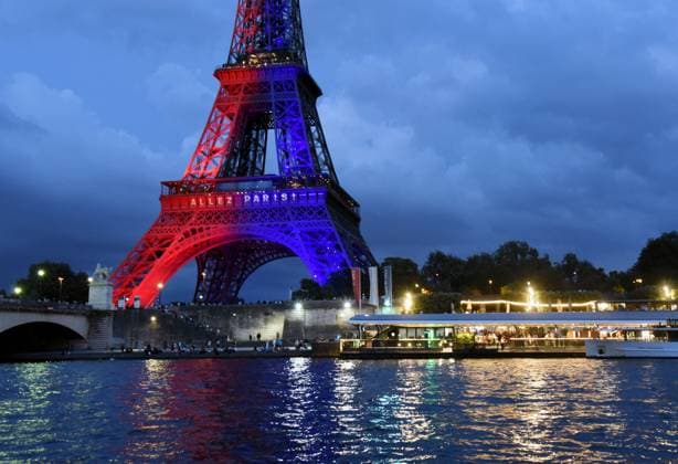 RECORD DATE NOT STATED Eiffel Tower in the colors of Paris Saint-Germain - Paris illumination of the Eiffel Tower in the colors of Paris Saint-Germain PSG winning of the UEFA Champions League final football match over Inter Milan in Munich, in Paris, France on May 31, 2025 Photo by Alain Apaydin ABACAPRESS.COM Paris France  Copyright: xApaydinxAlain ABACAx