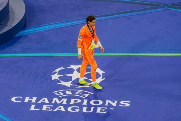 Disappointed Inter Milan 01 goalkeeper Yann SOMMER after award ceremony, Football, Paris Inter Milan 5 0 Football UEFA Champions League, Paris Saint Germain FC Internazionale Milano, Final, Season 2024 2025, on 31 05 2025 in Munich, A L L I A N Z A R E N A, Germany Source Copyright Credit Oryk HAIST xFUSSBALL-PARIS-INTERx