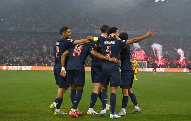 MUNICH, GERMANY - MAY 31: Desire Doue of Paris Saint-Germain celebrates with team mates after scoring his team s second goal ,during the UEFA Champions League Final 2025 between Paris Saint-Germain and FC Internazionale Milano at Allianz Arena on May 31, 2025 in Munich, Germany. SPO 