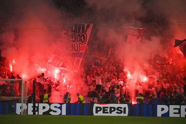 Fans,football fans Paris,pyrotechnics,fireworks,fire,flames,Bengalo,Bengalos Football UEFA Champions League Final Paris Saint Germain PSG Inter Milan 5 0, on 31 05 2025 Munich Football Arena,
