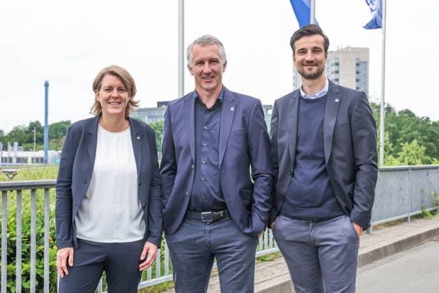 01 06 2025, Football, Season 2024 2025, 2 Bundesliga, Presentation of Frank Baumann, f l Christina Rühl Hamers FC Schalke 04 , Chief Sports Officer Frank Baumann FC Schalke 04 , Matthias Tillmann FC Schalke 04 Gelsenkirchen Veltins Arena NRW Germany xRHR FOTOx Copyright: RHR-FOTOx RHR-FOTO