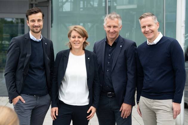 from left Matthias TILLMANN, Chairman of the Board FC Schalke 04, Christina RUEHL HAMERS, Rühl Hamers, Member of the Board Schalke 04, Frank BAUMANN, new Chief Sports Officer at FC Schalke 04 Axel HEFER, Chairman of the Supervisory Board FC Schalke 04, presentation of Frank BAUMANN as new Chief Sports Officer of FC Schalke 04, on 01 06 2025 in Gelsenkirchen, Veltins Arena DFL regulations prohibit any use of photographs as image sequences and or quasi video Â