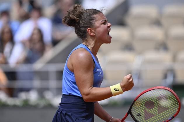 2025 Roland-Garros - Day 8 PARIS, FRANCE - JUNE 01: Jasmine Paolini of Italy plays against Elina Svitolina of Ukraine (not seen) during the Women s Singles fourth Round match on Day Eight of the 2025 French Open at Roland Garros on June 01, 2025 in Paris, France. Burak Akbulut Anadolu Paris France. Editorial use only. Please get in touch for any other usage.  Copyright: x2025xAnadoluxBurakxAkbulutx
