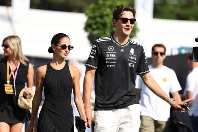 01 06 2025, xrarjax, Motorsport FIA Formula 1, Spanish Grand Prix 2025 v l George Russell Mercedes AMG Petronas starting number 63 with girlfriend Carmen Montero Mundt FIA REGULATIONS PROHIBIT ANY USE OF PHOTOGRAPHS as IMAGE SEQUENCES and or QUASI VIDEO Barcelona .