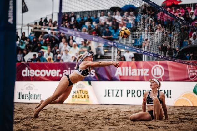 Beach volleyball women Allianz German Beach Tour 2025 Tourstop Hamburg 01 06 2025 Melanie Paul jumps to the ball Hamburg Active City Arena Heiligengeistf Hamburg Germany