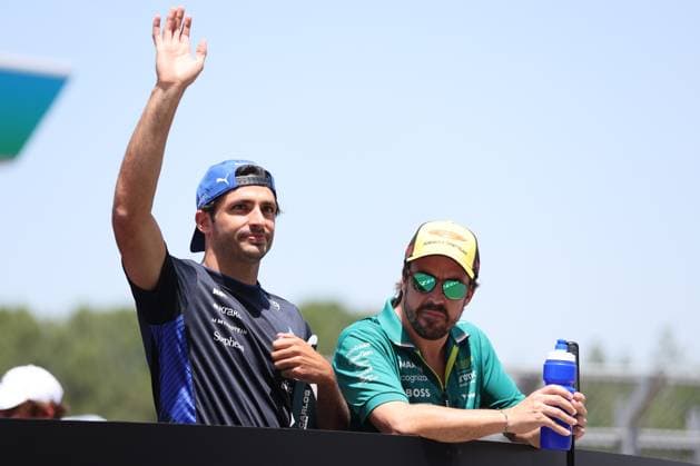 Carlos Sainz of Spain and Williams Racing and Fernando Alonso of Spain and Aston Martin Aramco F1 Team , Race, F1 Grand Prix of Spain, on 01 June 2025 in Barcelona, Spain Photo by Diogo Cardoso DeFodi Images Carlos Sainz of Spain and Williams Racing and Fernando Alonso of Spain and Aston Martin Aramco F1 Team , Race, F1 Grand Prix of Spain, Circuit de Barcelona Catalunya on June 1, 2025 in Barcelona, Spain Photo by Diogo Cardoso DeFodi Images
