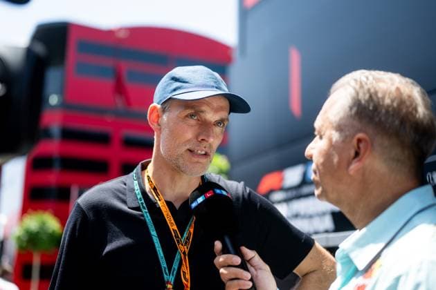 Thomas Tuchel England, football national team, coach interviewed by Kai Ebel RTL TV Reporter , ESP, Formula 1 World Championship, Aramco Grand Prix of Spain, Circuit de Barcelona Catalunya, race, 2025 season, 01 06 2025 ESP, Formula 1 World Championship, Aramco Grand Prix of Spain, Circuit de Barcelona Catalunya, race, 2025 season, 01 06 2025 Barcelona Copyright: xEibner-Pressefoto Memmlerx EP_MMR