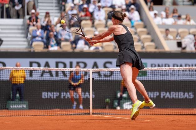 2025-06-01 French Open Roland Garros PARIS, FRANCE - JUNE 1: Elina Svitolina of Ukraine during the French Open at Roland Garros on June 1, 2025 in Paris, France. Paris Roland Garros France Content not available for redistribution in The Netherlands directly or indirectly through any third parties. Copyright: xMarleenxFouchierx