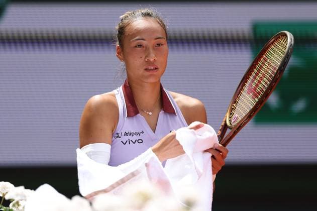 ROLAND GARROS 2025 Thierry Larret MAXPPP - PARIS (75) 01 06 2025 Thierry Larret Maxppp. Tennis. Roland Garros 2025. Internationaux de France de tennis. Stade Roland Garros, Paris (75). Le 1er juin 2025. Court Suzanne Lenglen : Ludmila SAMSONOVA (RUS) vs Quiwen ZHENG (CHN) PARIS (75) STADE ROLAND GARROS PARIS ILE DE FRANCE FRANCE  Copyright: xMAXPPPxThierryxLarretx TLR202506019604 TLR202506019604