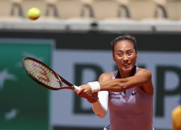 ROLAND GARROS 2025 Thierry Larret MAXPPP - PARIS (75) 01 06 2025 Thierry Larret Maxppp. Tennis. Roland Garros 2025. Internationaux de France de tennis. Stade Roland Garros, Paris (75). Le 1er juin 2025. Court Suzanne Lenglen : Ludmila SAMSONOVA (RUS) vs Quiwen ZHENG (CHN) PARIS (75) PARIS ILE DE FRANCE FRANCE  Copyright: xMAXPPPxThierryxLarretx TLR202506019611 TLR202506019611