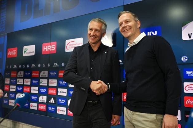 Frank Baumann Chief Sports Officer FC Schalke 04 , Axel Hefer Chairman of the Supervisory Board FC Schalke 04 , v li 01 06 2025, Soccer 2 Bundesliga, Introduction of Frank Baumann as Chief Sports Officer at FC Schalke 04 Photo Maik Hölter Team2 Gelsenkirchen Veltins Arena Nordrhein Westfalen Germany Team2