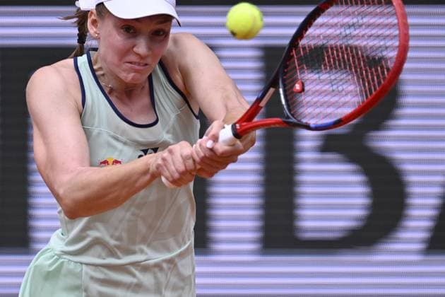 2025 Roland-Garros - Day 8 PARIS, FRANCE - JUNE 01: Elena Rybakina of Kazakhstan plays against Iga Swiatek of Poland (not seen) during the Women s Singles fourth Round match on Day Eight of the 2025 French Open at Roland Garros on June 01, 2025 in Paris, France. Burak Akbulut Anadolu Paris France. Editorial use only. Please get in touch for any other usage.  Copyright: x2025xAnadoluxBurakxAkbulutx