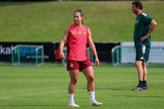 Vienna, Austria 01 June 2025 Soccer Women National Team Training 01 06 2025 In the picture Lena Oberdorf Germany at training in Vienna DFB regulations prohibit any use of photographs as image sequences and or quasi video Training ground Vienna Football Association Copyright: xFotostandx xFantinix