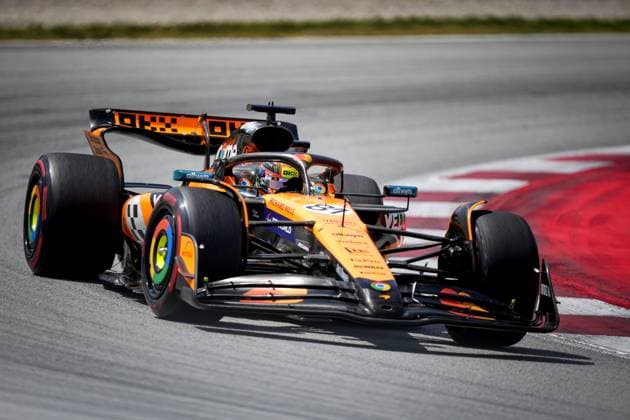 BARCELONA - Oscar Piastri (McLaren) in action at the Circuit de Barcelona-Catalunya during the Spanish Grand Prix. ANP SANDER KING xVIxANPxSportx xxANPxIVx 529107610 originalFilename: 529107610.jpg