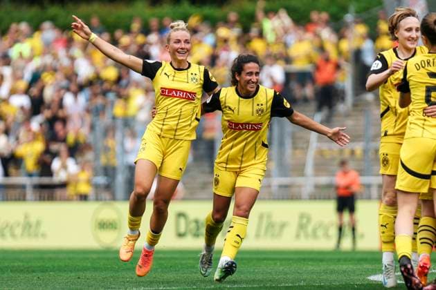 Association Cup Final BVB FC Schalke 04 on 01 06 2025 Ann Sophie Vogel Borussia Dortmund, 20 and Marah Tayeh Borussia Dortmund, 7 celebrating the 1 0 goal scored by Annika Enderle Borussia Dortmund, 19 Association Cup Final BVB FC Schalke 04 Dortmund, Stadion Rote Erde on 01 06 2025 Copyright: xBEAUTIFULxSPORTS Freisenx