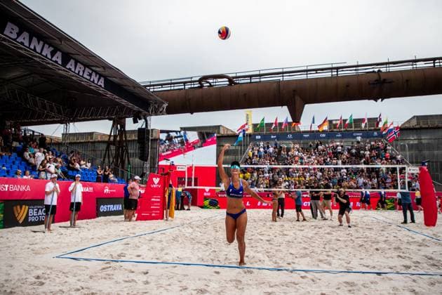 Pro Tour Beach volleyball, Beachvolleyball tournament, category Elite, took place in Ostrava, Czech Republic, on June 1, 2025. Women s final Tina Graudina, Anastasija Samoilova of Latvia vs. Thamela Coradello Galil (pictured), Victoria Lopes Pereira Tosta of Brazil. (CTKxPhoto VladimirxPrycek) CTKPhotoP2025060103775  CTKPhotoP2025060103775