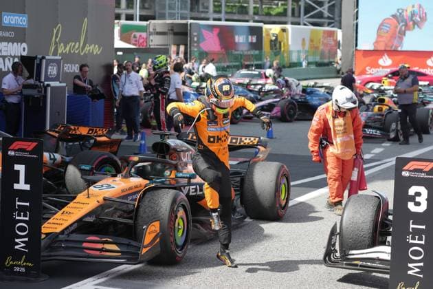 01 06 2025, Circuit de Catalunya, Barcelona, Formula 1 Aramco Grand Prix of Spain 2025 , in the picture winner Oscar Piastri AUS , McLaren F1 Team Photo by Hasan Bratic DeFodi Images