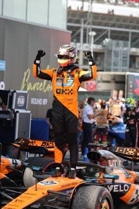 Oscar Piastri McLaren Formula 1 Team, 81 , Parc Ferme, Race day, ESP, Formula 1 World Championship, Aramco Grand Prix of Spain, Circuit de Barcelona Catalunya, 2025 season, 01 06 2025 ITA, Formula 1 World Championship, Spanish Grand Prix, 01 06 2024 Barcelona Copyright: xEibner-Pressefoto AnnikaxGrafx EP_AGF