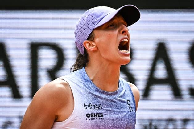 June 1, 2025, Paris, France, France: Iga SWIATEK of Poland celebrates his victory during the eighth day of Roland-Garros 2025, French Open 2025, Grand Slam tennis tournament at Roland-Garros Stadium on June 01, 2025 in Paris, France. Paris France - ZUMAm308 20250601_zsp_m308_027 Copyright: xMatthieuxMirvillex