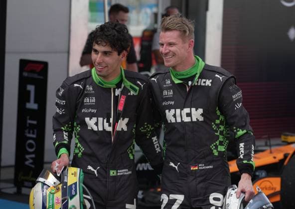 Formula 1 Aramco Grand Prix of Spain 2025 01 06 2025, Circuit de Catalunya, Barcelona, Formula 1 Aramco Grand Prix of Spain 2025 , in the picture Nico Hülkenberg DEU , Stake F1 Team Kick Sauber is happy about his 5th place in Barcelona, Gabriel Bortoleto BRA , Stake F1 Team Kick Sauber nordphotoxGmbHx xBratic nph00250
