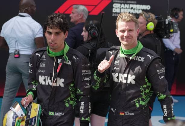 Formula 1 Aramco Grand Prix of Spain 2025 01 06 2025, Circuit de Catalunya, Barcelona, Formula 1 Aramco Grand Prix of Spain 2025 , in the picture Nico Hülkenberg DEU , Stake F1 Team Kick Sauber is happy about his 5th place in Barcelona, Gabriel Bortoleto BRA , Stake F1 Team Kick Sauber nordphotoxGmbHx xBratic nph00250