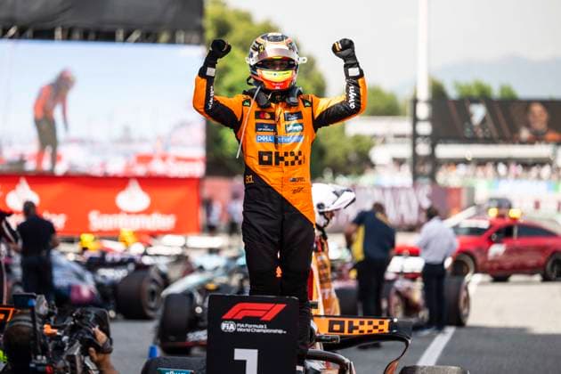 F1 - SPANISH GRAND PRIX 2025 PIASTRI Oscar (aus), McLaren F1 Team MCL39, portrait during the Formula 1 Aramco Gran Premio de Espana 2025, Spanish Grand Prix 2025, 9th round of the 2025 FIA Formula One World Championship, WM, Weltmeisterschaft from May 30 to June 1, 2025 on the Circuit de Barcelona-Catalunya, in Montmelo, Spain - MontmeloSpain  Copyright: xCharlyxLopezx
