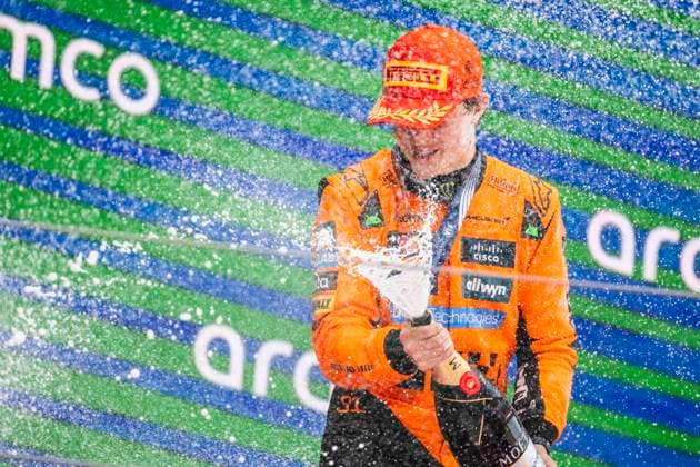 F1 - SPANISH GRAND PRIX 2025 PIASTRI Oscar (aus), McLaren F1 Team MCL39, portrait during the Formula 1 Aramco Gran Premio de Espana 2025, Spanish Grand Prix 2025, 9th round of the 2025 FIA Formula One World Championship, WM, Weltmeisterschaft from May 30 to June 1, 2025 on the Circuit de Barcelona-Catalunya, in Montmelo, Spain - MontmeloSpain  Copyright: xCharlyxLopezx