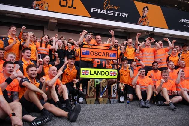 Lando Norris McLaren Formula 1 Team, 04 , Oscar Piastri McLaren Formula 1 Team, 81 , Andrea Stella Team Principal, McLaren Formula One Team , Mclaren, Post Race Celebrations, Race day, ESP, Formula 1 World Championship, Aramco Grand Prix of Spain, Circuit de Barcelona Catalunya, Season 2025, 01 06 2025 ITA, Formula 1 World Championship, Spanish Grand Prix, 01 06 2024 Barcelona Copyright: xEibner-Pressefoto AnnikaxGrafx EP_AGF