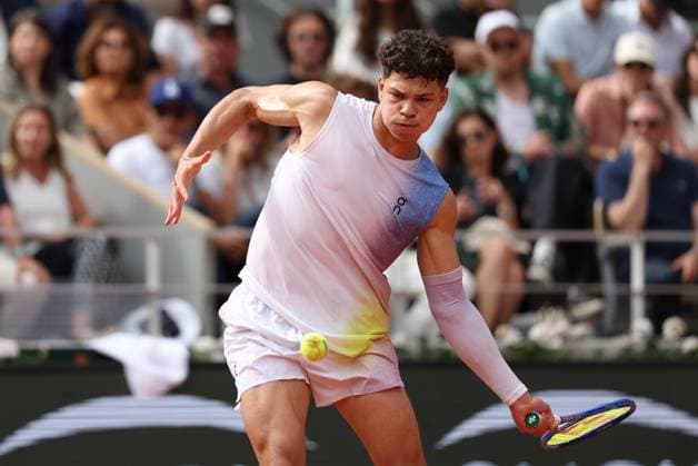 ROLAND GARROS 2025 Thierry Larret MAXPPP - PARIS (75) 01 06 2025 Thierry Larret Maxppp. Tennis. Roland Garros 2025. Internationaux de France de tennis. Stade Roland Garros, Paris (75). Le 1er juin 2025. Court Philippe Chatrier : Ben SHELTON (USA) vs Carlos ALACARAZ (ESP) PARIS (75) STADE ROLAND GARROS PARIS ILE DE FRANCE FRANCE  Copyright: xMAXPPPxThierryxLarretx TLR202506010347 TLR202506010347