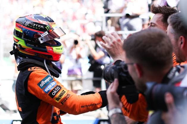 F1 - SPANISH GRAND PRIX 2025 PIASTRI Oscar (aus), McLaren F1 Team MCL39, portrait during the Formula 1 Aramco Gran Premio de Espana 2025, Spanish Grand Prix 2025, 9th round of the 2025 FIA Formula One World Championship, WM, Weltmeisterschaft from May 30 to June 1, 2025 on the Circuit de Barcelona-Catalunya, in Montmelo, Spain - MontmeloSpain  Copyright: xEricxAlonsox