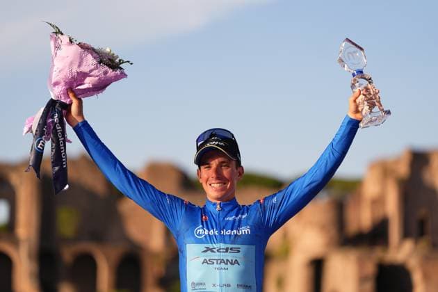 Lorenzo Fortunato of Xds Astana Team azure jersey on the podium during the stage 21 of the Giro d™Italia from Roma to Roma, Italy - Sunday, June 01, 2025. - cycling.  Copyright: xFabioxFerrari LaPressex