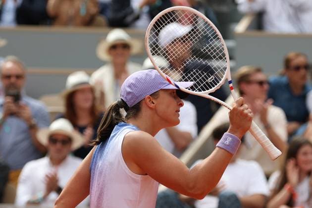 Roland Garros 2025 01.06.2025, Paryz, tenis, Roland Garros, N z Iga Swiatek, fot. Marcin Cholewinski Foto Olimpik ?? 01.06.2025, Paris, tennis, Roland Garros, In the picture: Iga Swiatek, fot. Marcin Cholewinski Foto Olimpik Paryz Francja  Copyright: xFotoxOlimpikx originalFilename:jastrzebowski-rolandga250601_npKUp.jpg
