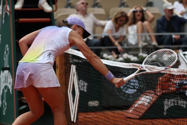 Roland Garros 2025 01.06.2025, Paryz, tenis, Roland Garros, N z Iga Swiatek, fot. Marcin Cholewinski Foto Olimpik ?? 01.06.2025, Paris, tennis, Roland Garros, In the picture: Iga Swiatek, fot. Marcin Cholewinski Foto Olimpik Paryz Francja  Copyright: xFotoxOlimpikx originalFilename:jastrzebowski-rolandga250601_npmh6.jpg