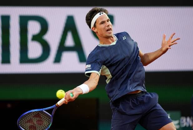 TENNIS - French Open 2025 PARIS,FRANCE,01.JUN.25 - TENNIS - ATP, Tennis Herren World Tour, French Open, Roland Garros, Grand Slam. Image shows Daniel Altmaier (GER).  GEPAxpictures xMichaelxRiedler