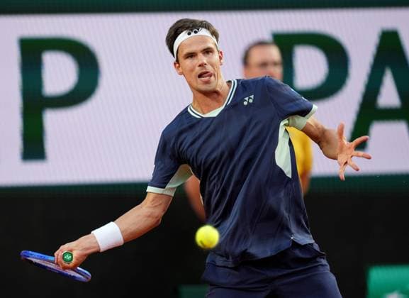 TENNIS - French Open 2025 PARIS,FRANCE,01.JUN.25 - TENNIS - ATP, Tennis Herren World Tour, French Open, Roland Garros, Grand Slam. Image shows Daniel Altmaier (GER).  GEPAxpictures xMichaelxRiedler
