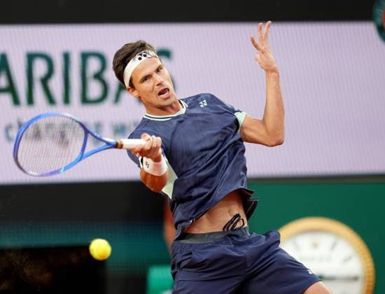 TENNIS - French Open 2025 PARIS,FRANCE,01.JUN.25 - TENNIS - ATP, Tennis Herren World Tour, French Open, Roland Garros, Grand Slam. Image shows Daniel Altmaier (GER).  GEPAxpictures xMichaelxRiedler