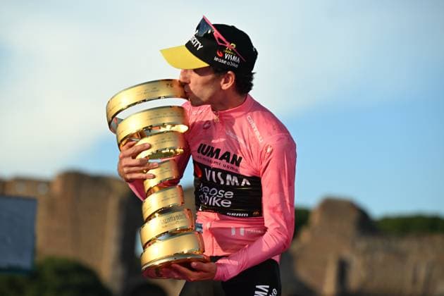 01-06-2025 Giro D italia; Tappa 21 Roma - Roma; 2025, Visma - Lease A Bike; Yates, Simon; Roma; 
