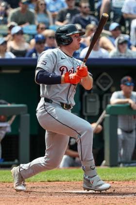 MLB, Baseball Herren, USA 2025: Tigers Vs Royals JUN 01 June 01, 2025: Detroit Tigers first baseman Colt Keith (33) watches his single during the ninth inning against the Kansas City Royals at Kauffman Stadium in Kansas City, MO. David Smith CSM (Credit Image: Â David Smith Cal Media) Kansas City Mo United States of America EDITORIAL USE ONLY Copyright: xx ZUMA-20250601_zma_c04_149.jpg DavidxSmithx csmphotothree389154