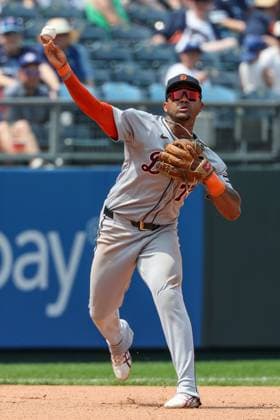 June 01, 2025: Detroit Tigers third baseman Andy Ibanez (77) throws to first for the out on Kansas City Royals designated hitter Jonathan India (6) during the seventh inning at Kauffman Stadium in Kansas City, MO. CSM Kansas City United States of America - ZUMAc04_ 20250601_zma_c04_148 Copyright: xDavidxSmithx