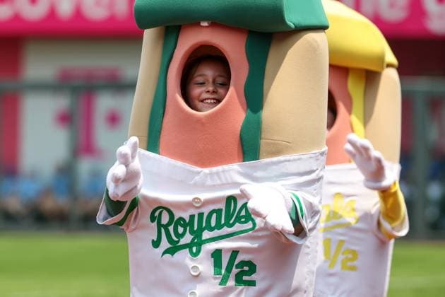 June 01, 2025: Relish is all smiles during the kid s hot dog derby during a game between the Kansas City Royals and Detroit Tigers at Kauffman Stadium in Kansas City, MO. CSM Kansas City United States of America - ZUMAc04_ 20250601_zma_c04_152 Copyright: xDavidxSmithx