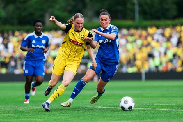 Association Cup Final BVB FC Schalke 04 on 01 06 2025 Annika Enderle Borussia Dortmund, 19 in duel with Meltem Karadag FC Schalke 04, 3 Association Cup Final BVB FC Schalke 04 Dortmund, Stadion Rote Erde on 01 06 2025 Copyright: xBEAUTIFULxSPORTS Freisenx
