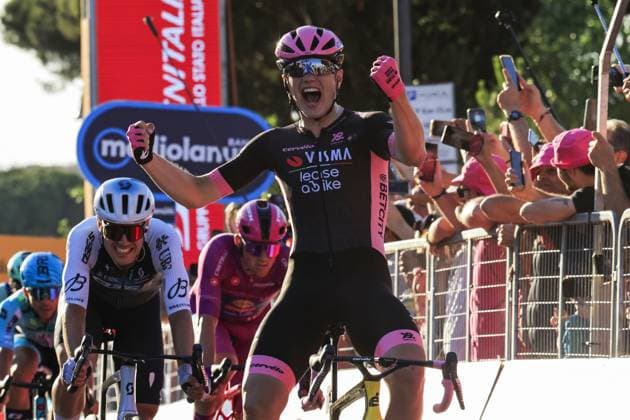 KOOIJ Olav, Team Visma Lease a Bike Winner stage of Giro d Italia 2025, Tour of Italy, Stage 21, Roma - Roma (143 Km) on 1 June 2025 in Roma, Italy - during Stage 21 - Rome-Rome, Giro d Italia race in Rome, Italy, June 01 2025  Copyright: xStefanoxCavasino IPAxSportx xipa-agency.netx xx IPA_58515669 IPA_Agency_IPA58515669