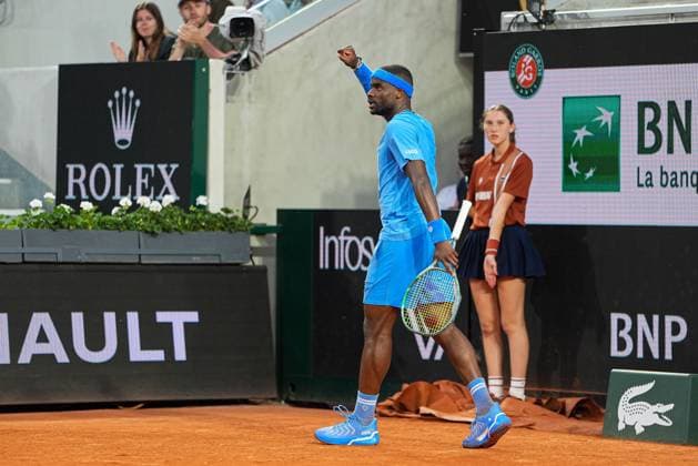 2025.06.01 Paryz French Open Roland Garros 2025 Frances Tiafoe - Daniel Altmaier N z Frances Tiafoe Foto Pawel Andrachiewicz PressFocus 2025.06.01 Paris Tennis French Open Roland Garros 2025 Frances Tiafoe - Daniel Altmaier Frances Tiafoe Credit: Pawel Andrachiewicz PressFocus NEWSPIX.PL --- newspix.pl 