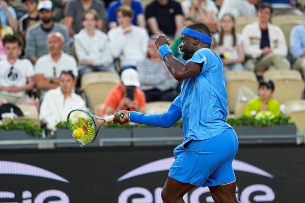 2025.06.01 Paryz French Open Roland Garros 2025 Frances Tiafoe - Daniel Altmaier N z Frances Tiafoe Foto Pawel Andrachiewicz PressFocus 2025.06.01 Paris Tennis French Open Roland Garros 2025 Frances Tiafoe - Daniel Altmaier Frances Tiafoe Credit: Pawel Andrachiewicz PressFocus NEWSPIX.PL --- newspix.pl 
