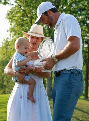 Memorial Tournament presented by Workday Scottie Scheffler of Dallas, Texas(R) holds the trophy after his back-to-back win and is joined his wife Meredith(C) Scheffler, and their son Bennett Scheffler(L) at the conclusion of the final round of the Memorial Tournament presented by Workday at Muirfield Village Golf Club on Sunday, June 1, 2025 in Dublin, Ohio. Dublin Ohio United States  Copyright: xAmyxLemusx originalFilename:lemus-memorial250601_npaP7.jpg